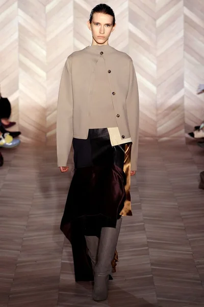 Look 36